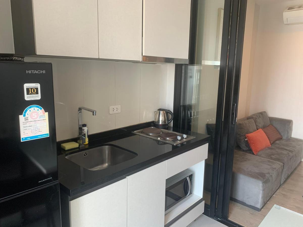 The Base Apartment Pattaya Exterior photo