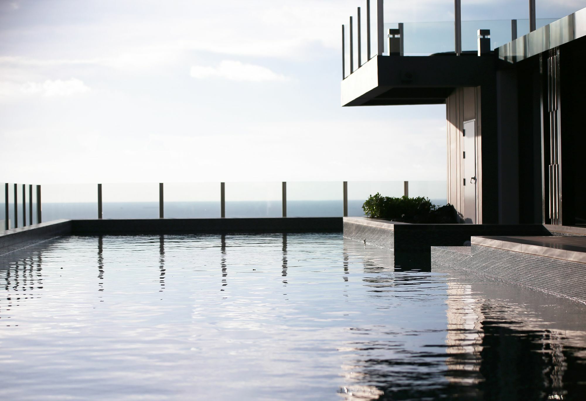 The Base Apartment Pattaya Exterior photo