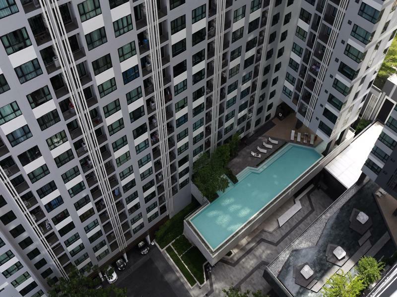 The Base Apartment Pattaya Exterior photo