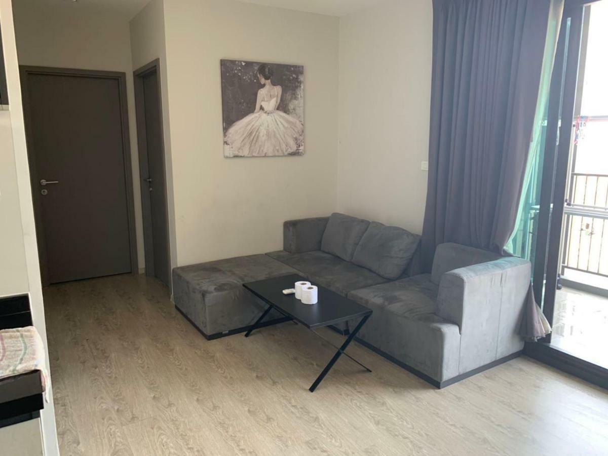 The Base Apartment Pattaya Exterior photo