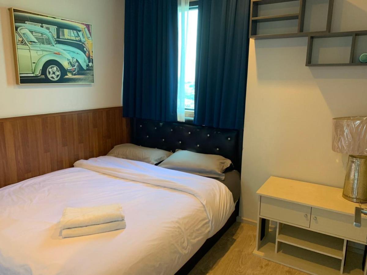 The Base Apartment Pattaya Exterior photo